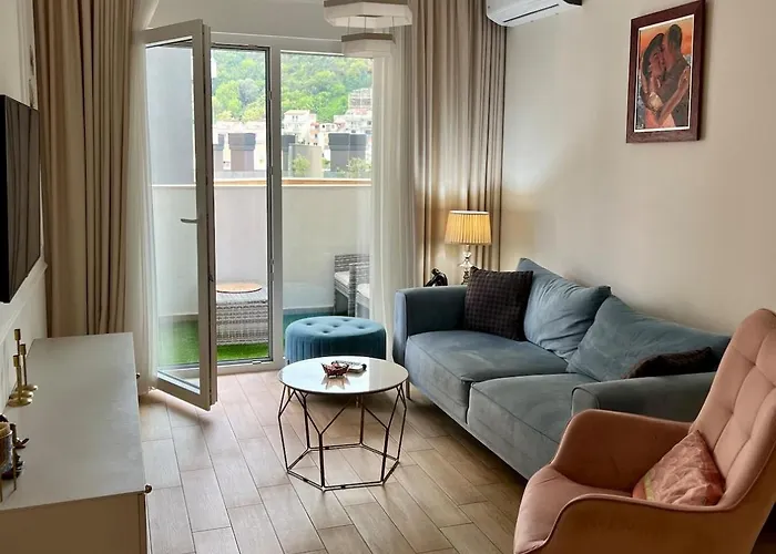 Luxury Apartment With Garage In Old Bakery