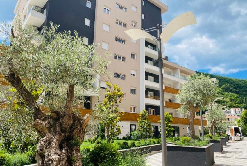 Apartment Luxury With Garage In Old Bakery Budva