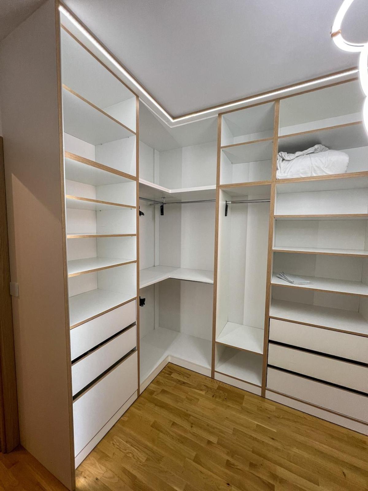 Apartment Luxury With Garage In Old Bakery